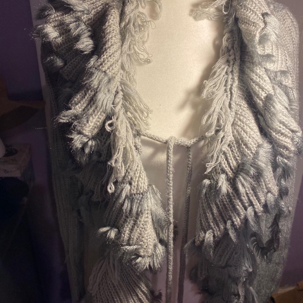 Sweater - Picture 2 of 2